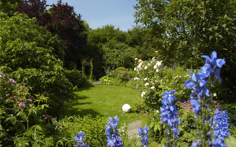 Staudenzeit im Bauerngarten